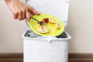 6 Cara Mudah Kurangi Food Waste di Rumah
